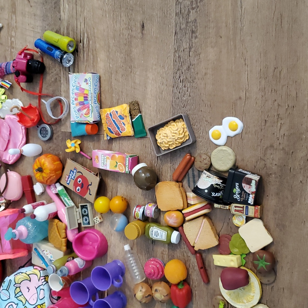 Large Lot Of 18 Inch Doll Accessories - Picture 7 of 7